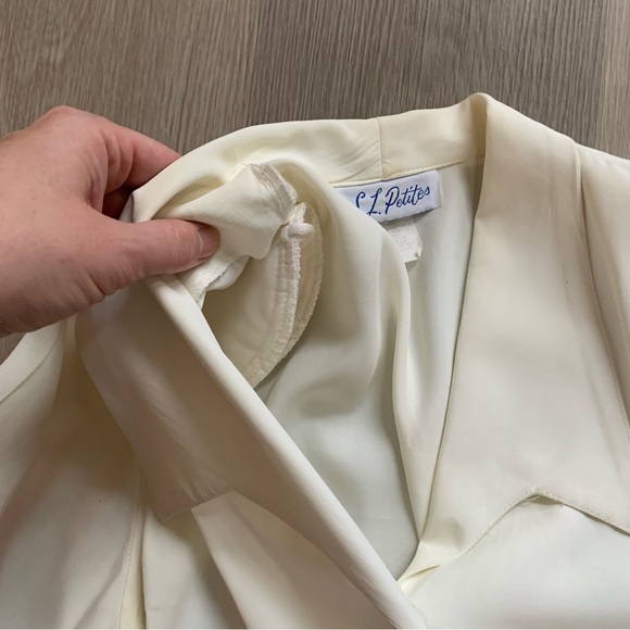 S.L. Petites Off-White Large Collar Shirt Sz 10 - Picture 5 of 10
